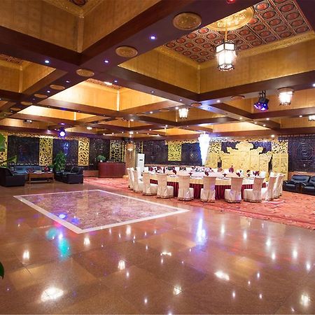 Wa King Town Hotel Guangzhou Bagian luar foto