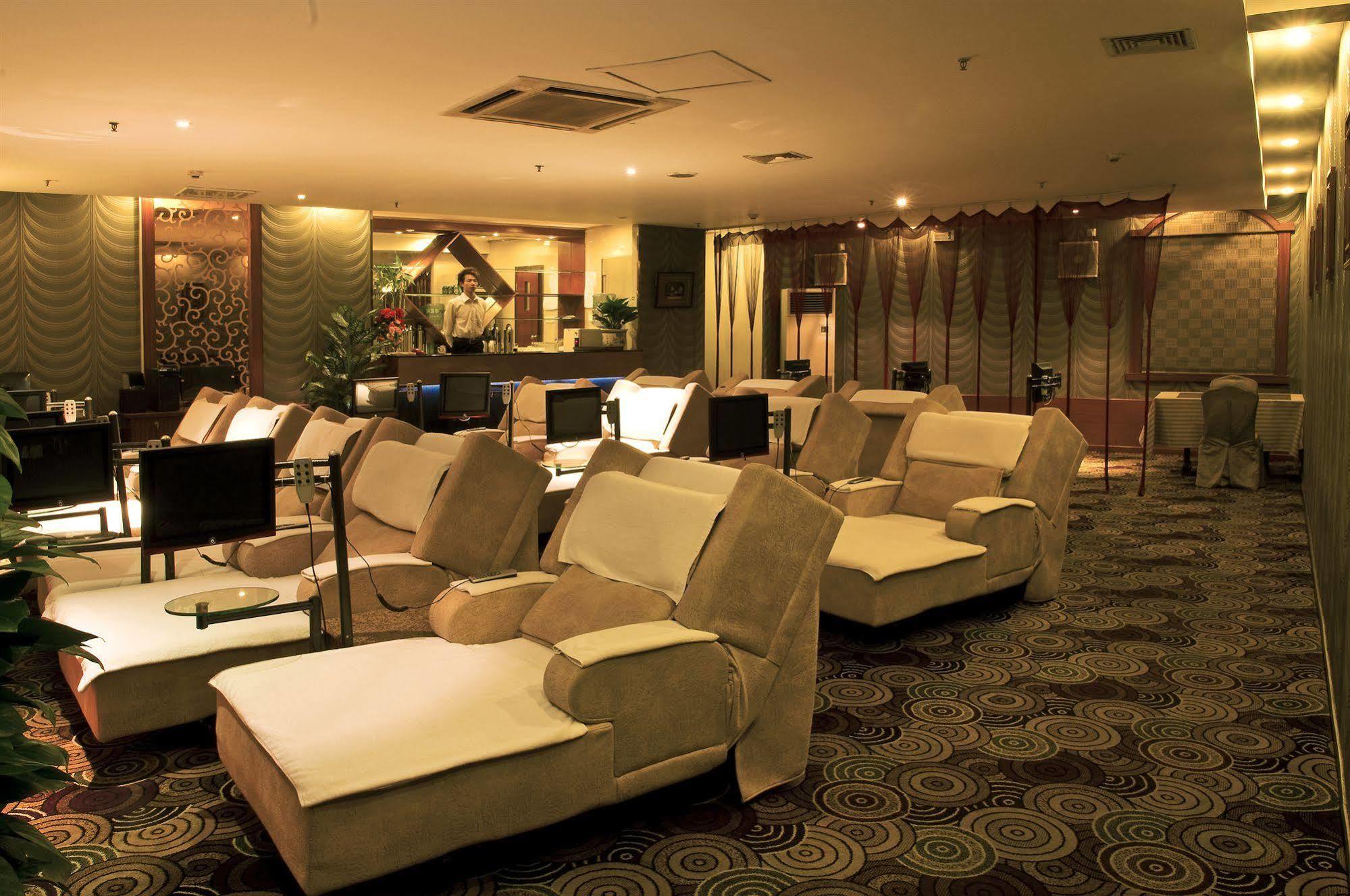 Wa King Town Hotel Guangzhou Bagian luar foto